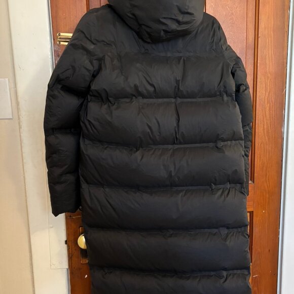 Cloudscape Wrap Waterproof Puffer Coat - Picture 3 of 6